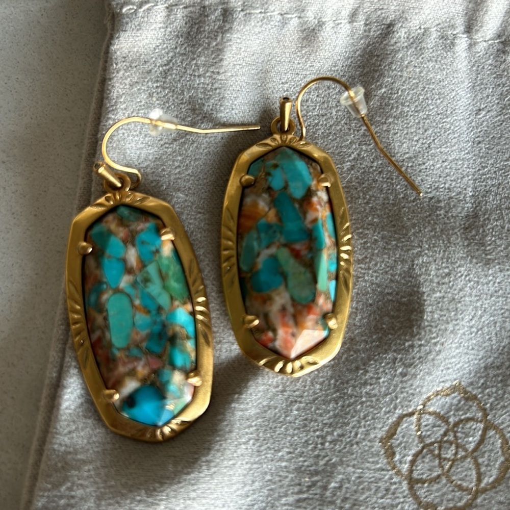 Kendra Scott Elle  Vintage Gold Etch Frame